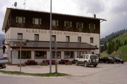 Albergo ...
