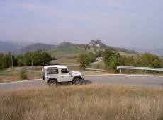 Beliebt: Landy vor malerischer Kulisse ...