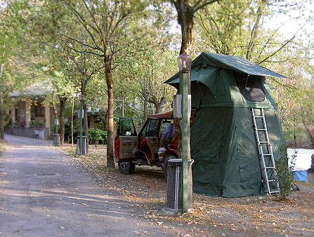 Nach dem letzten Bier ins Dachzelt ...