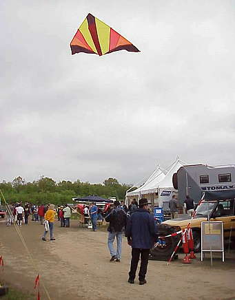 Nicht zu vergessen: Der OKD-Drachen vom Explorer Team ber der Messe ...