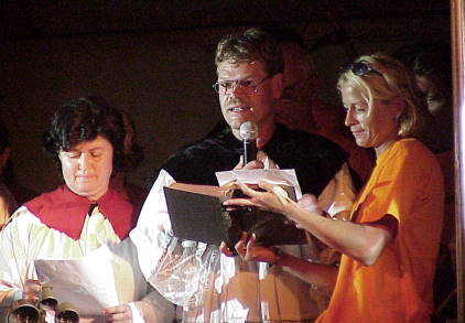 Gottfried wird heilig oder selig gesprochen ... Gottfried wird heilig oder selig gesprochen ...