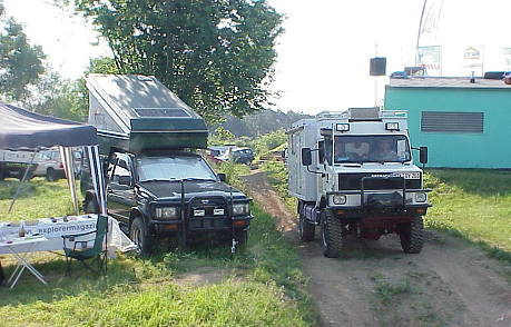 Sonntag Morgen: Das DISCOVERY2010-Team auf dem Schleichweg ...