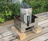 Anheizen mit Grillkohlenkamin ...