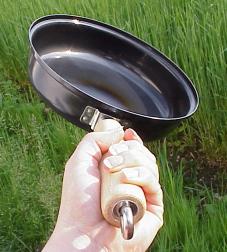 Einmal geschttelt, schon kippt die Pfanne ...