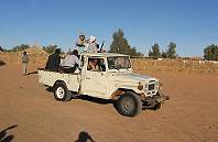 Auch ohne TÜV: Libyer sind begeisterte Off-Roader ...