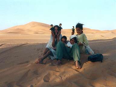 ... sie sind schon da: Kinder der Wste ...