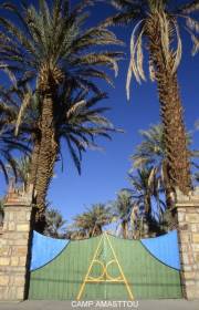  ... liebevoll ausgestatteten Platz ... 