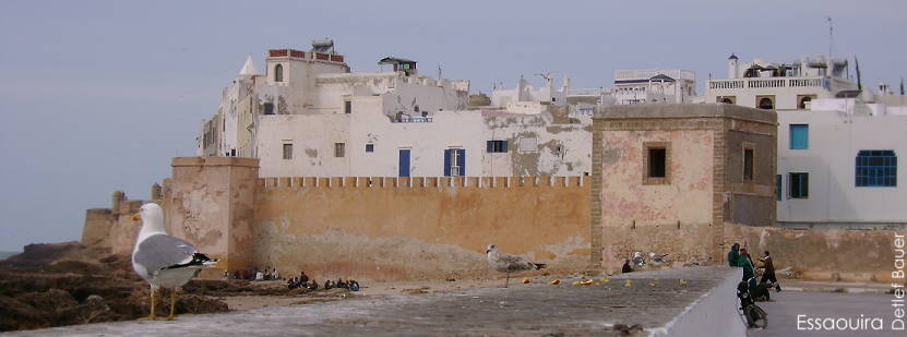 Kolossale Stadtmauer ...