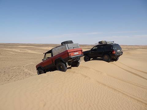 Die Auslufer des Erg Chebbi: Bisserl Sand kosten ...