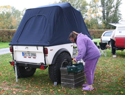 Renate am Tentrax-Hnger ...