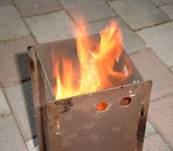 Ein "Hobo-Ofen": Outdoorofen "Luchsfeuer"  ...