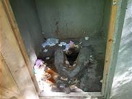 Einladendes Plumpsklo ..??