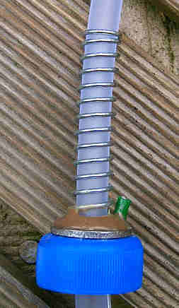 Die leichter herzustellende Variante der Durchführung Die leichter herzustellende Variante der Durchführung