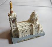 Marseilles Wahrzeichen nun auch zu Hause ...