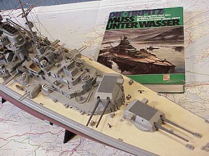 Ein Blick auf das Deck der Bismarck ...