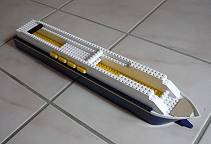 Ein "Lego"(?)-Modell entsteht ...