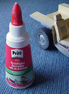 Der beste Leim fr Kartonmodelle: Pritt Bastelkleber ...