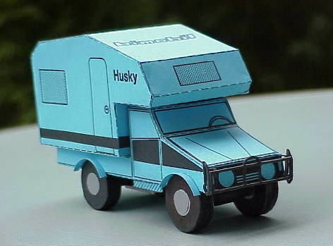 ... mit Trittbrettern, Kotflgelverbreiterung ...