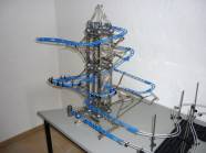 Linker Turm, angeschlossen ...