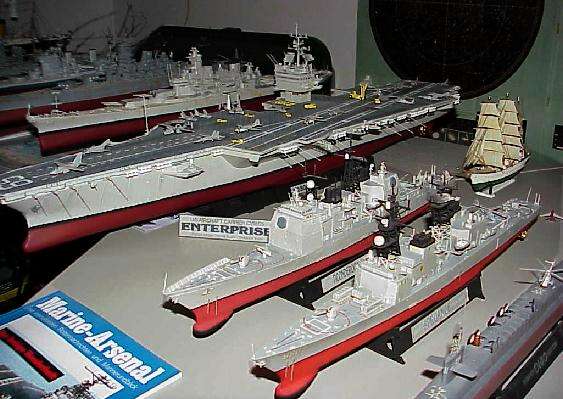 Trgerkampfgruppe im Modellkeller ...