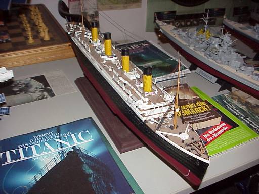 Versunkene Schiffe: Von der Titanic bis zur Bismarck ...