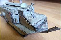 Zustzliche "Panzerplatten" im Frontbereich ...