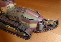 Heck mit Eimer und Kette am Hecksporn