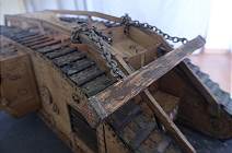 Beim Festfahren: Balkenketten an die Panzerketten Beim Festfahren: Balkenketten an die Panzerketten