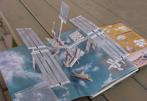 Auch hier dabei: Die ISS ... Auch hier dabei: Die ISS ...