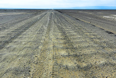 ... und Wellblech, so weit das Auge reicht ... ... und Wellblech, so weit das Auge reicht ...