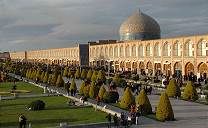 Volles Besuchsprogramm: Lutfullah-Moschee ...