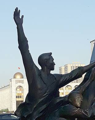 Kirgistan: Denkmal Widerstandskämpfer