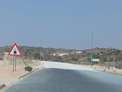 ... good bye asphalt, hello gravel ... good bye asphalt, hello gravel