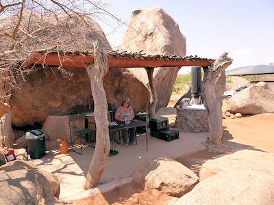 Bei den Feuersteins in der Wohnküche ... Bei den Feuersteins in der Wohnküche ...