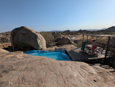 Felsenpool an der Bar mit Toilette Felsenpool an der Bar mit Toilette