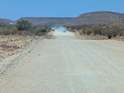 Schotter, Wellblech satt ... Schotter, Wellblech satt ...