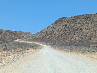 Hinauf zum Grootberg Pass ... Hinauf zum Grootberg Pass ...