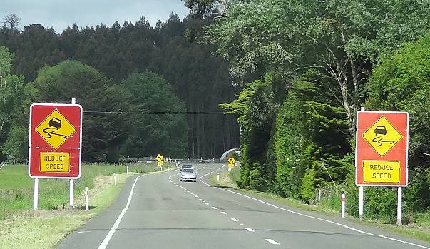 Die Kurve vertrgts, der Fahrer nicht ..?