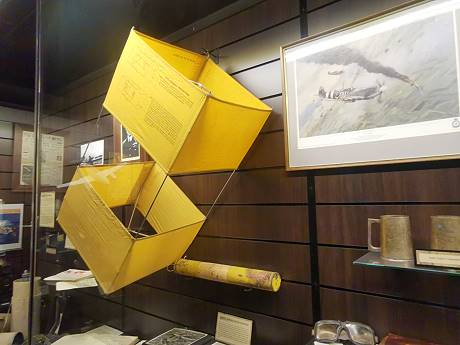 Den Drachen kennen wir doch irgendwoher ... ;-))