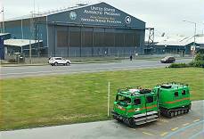 Die Hägglunds stehen bereit ... Die Hägglunds stehen bereit ...