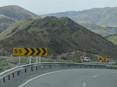 Empfohlene Geschwindigkeit fr die Kurve ...