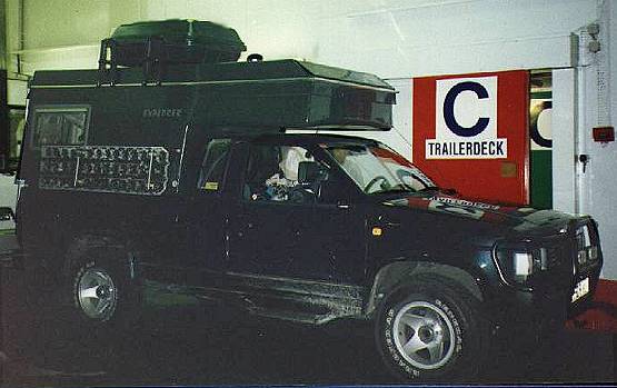 Ein Redaktionsfahrzeug auf dem C-Deck ... Ein Redaktionsfahrzeug auf dem C-Deck ...