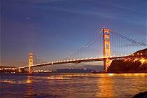 Golden Gate Bridge bei Nacht ...