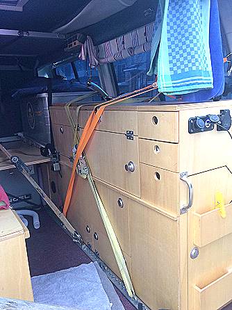 Fahrzeugumbau fr den Schiffstransport ...