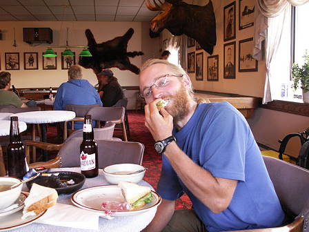 Bier und Suppe in der Lounge ...