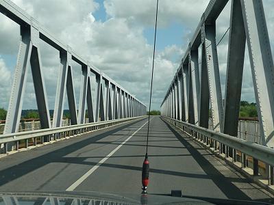 Diese Brcke fhrt nicht zum Ziel  ...