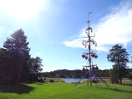 land `Mittsommerstange...