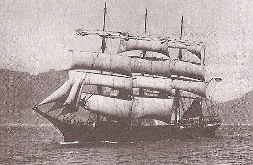 Die `Pommern im Einsatz als Frachtensegler ...