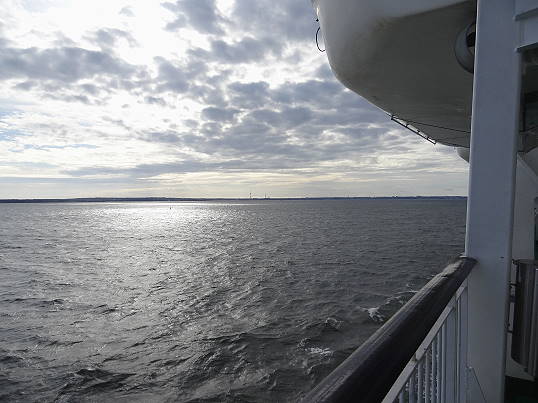 Tallinn naht am Horizont ...