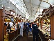 In den Markthallen von Helsinki ...